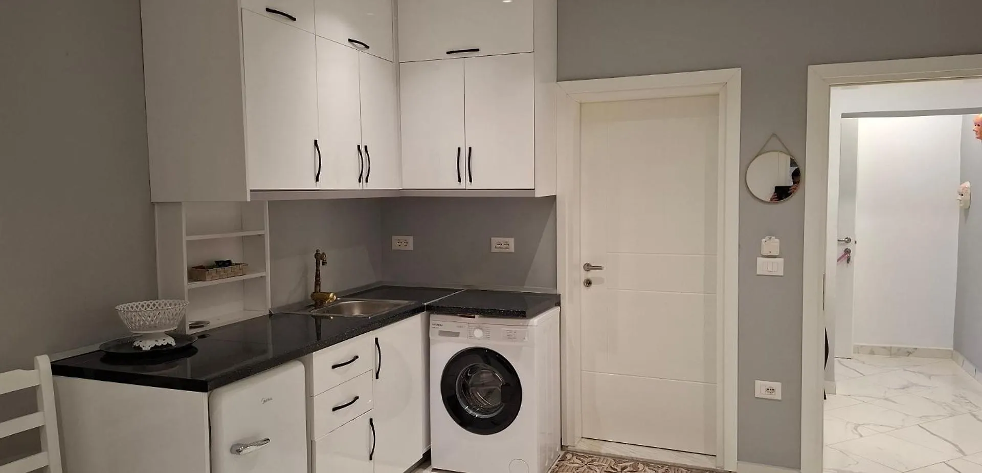 סרנדה Beni 'S Apartments